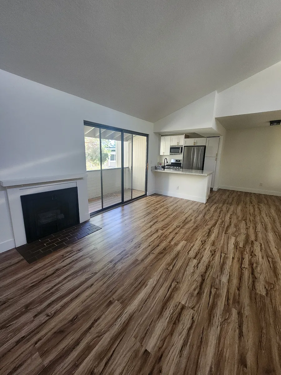 Building Photo - 2624 Sunny Slope Dr #11