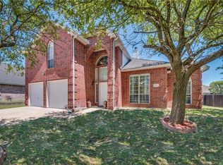 1138 Finch Cir, Midlothian, TX 76065