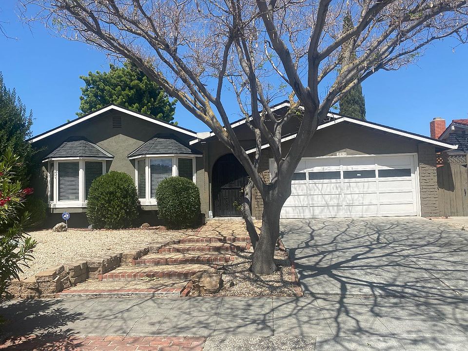 1st image of 583 Tuscarora Dr