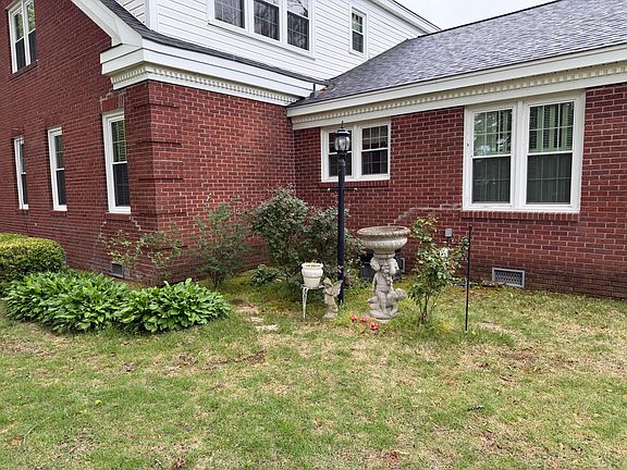 5th image of 404 W Cooper St