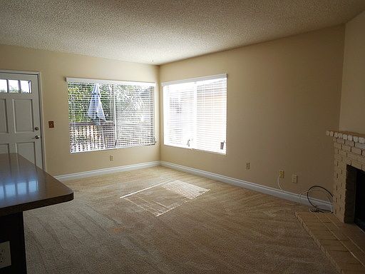 5th image of 964 Chalcedony St APT B
