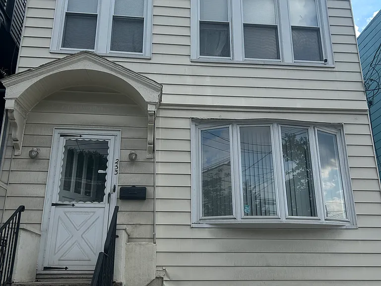 253 Manhattan Ave #2 — Photo 1