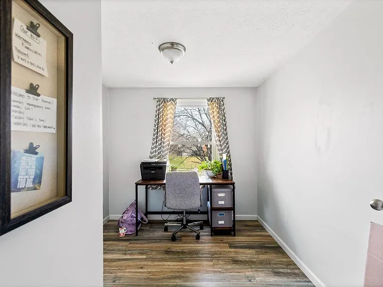 1353 Firethorne Dr — Photo 19