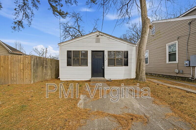 1st image of 2644 McKann Ave