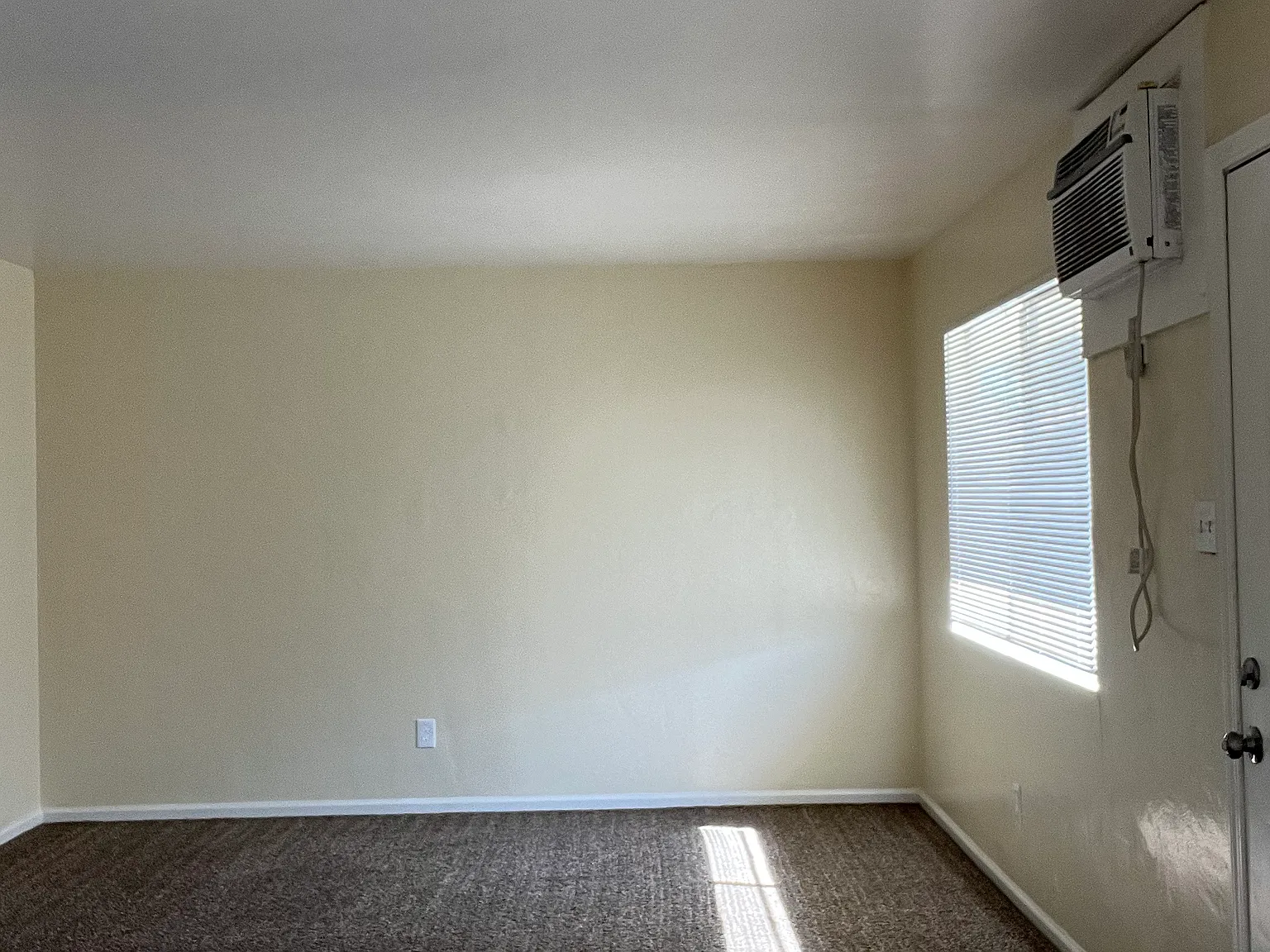 1 bed, $875 — Photo 2