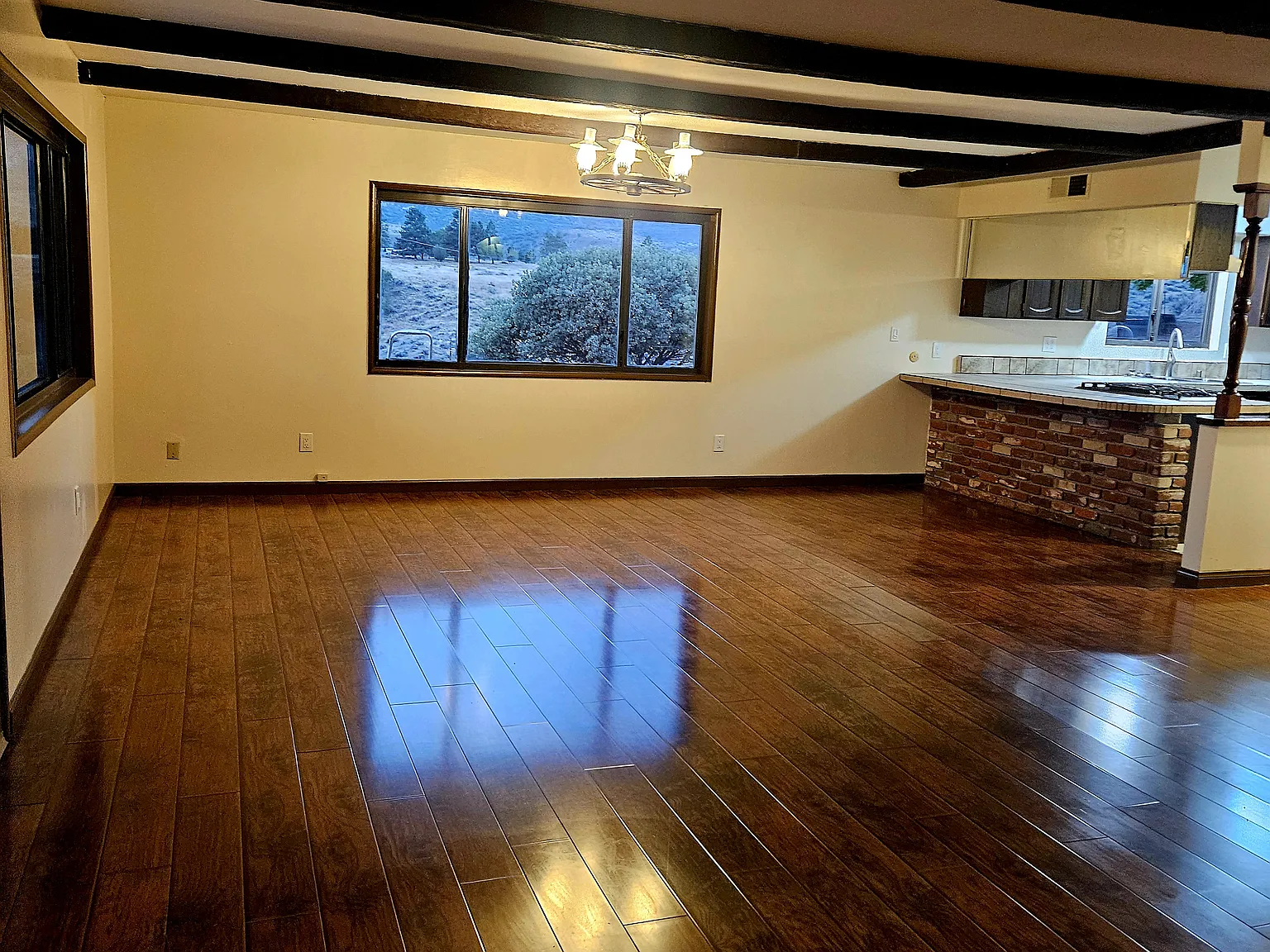 501 Cuddy Canyon Rd — Photo 3