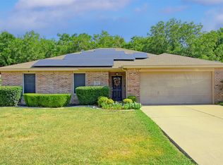 1832 Kings Cross Dr, Lancaster, TX 75134