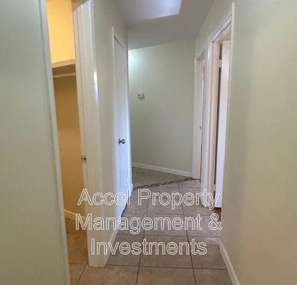 1416 Grovewood Dr — Photo 16