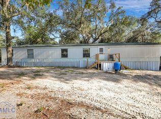 1223 Hammock Dr, Blackshear, GA 31516