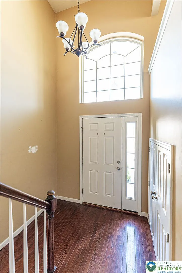 Building Photo - 2406 Gentle Hollow Dr