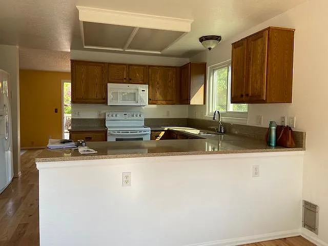 91 Red Oak Ct — Photo 4