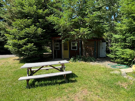 front yard with picnic table