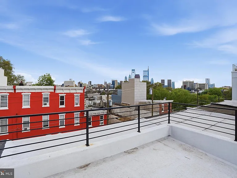1807 Wylie St — Photo 37