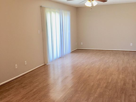 5th image of 4608 W Carol Ave