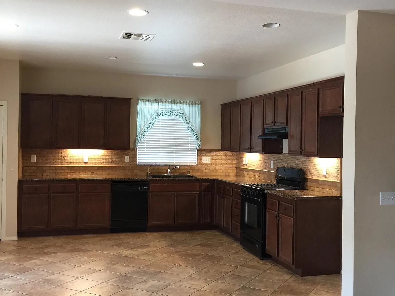 3044 Kalei Ct — Photo 2