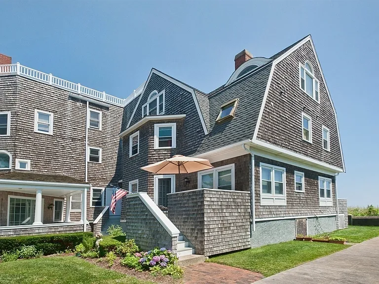 175 Beach Ave #3 — Photo 16