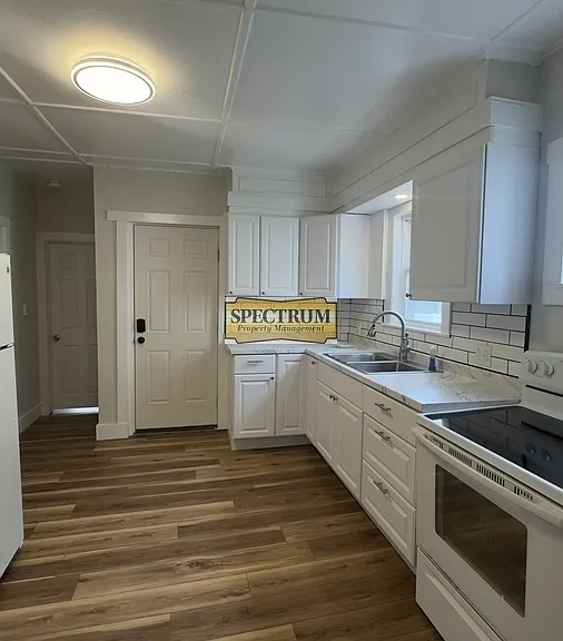 11 Gray St #1 — Photo 2