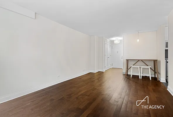 Rented by The Agency | media 8