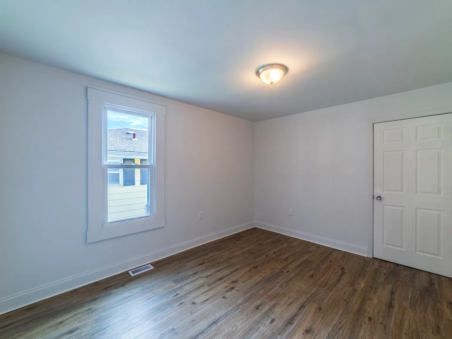4 bed, 1722 sqft, $2,000 — Photo 4