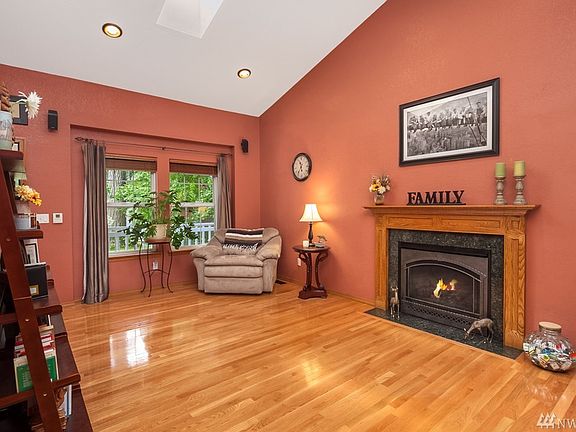 4th image of 44500 SE 151st St