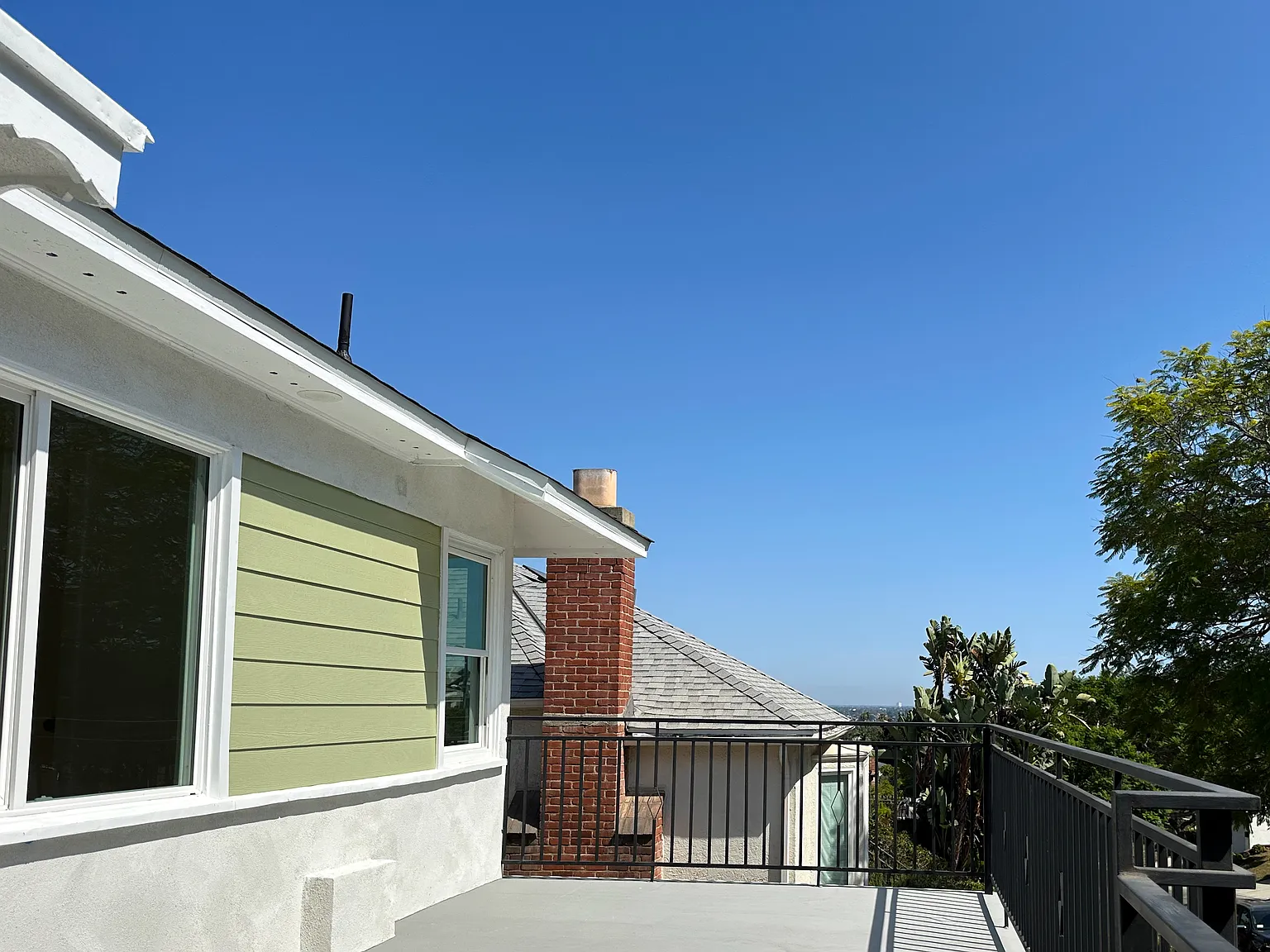 4 bed, 1800 sqft, $7,850 — Photo 3