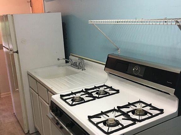 Kitchen appliances