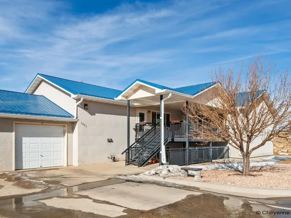 1401 Thaxton Ct APT B, Laramie, WY 82072