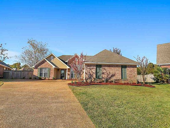 2nd image of 211 Wildberry Ct
