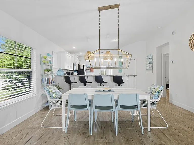 27 Malacompra Rd — Photo 12