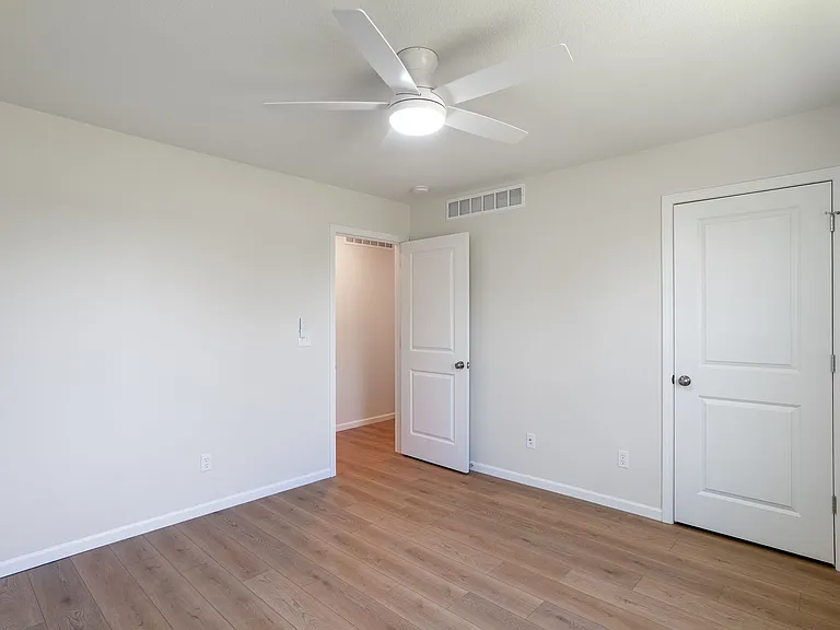 4921 Silver Mill Dr #4919 — Photo 20