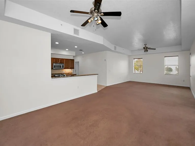 606 Wells Ct #202 — Photo 14
