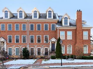 10665 Main St, Fairfax, VA 22030