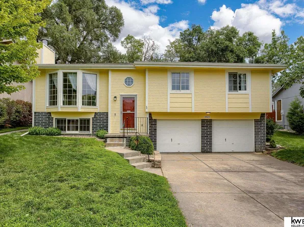 8823 N 81st Ave, Omaha, NE 68122