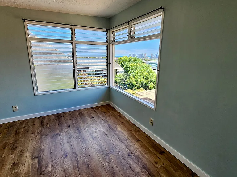 3353 Sierra Dr — Photo 9