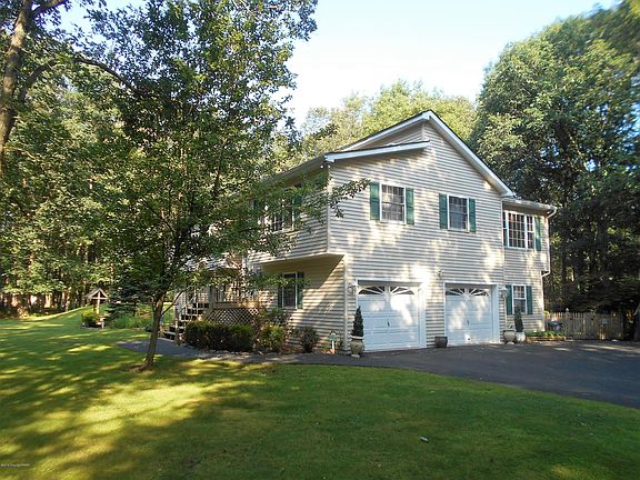 3rd image of 5 Byron Ln