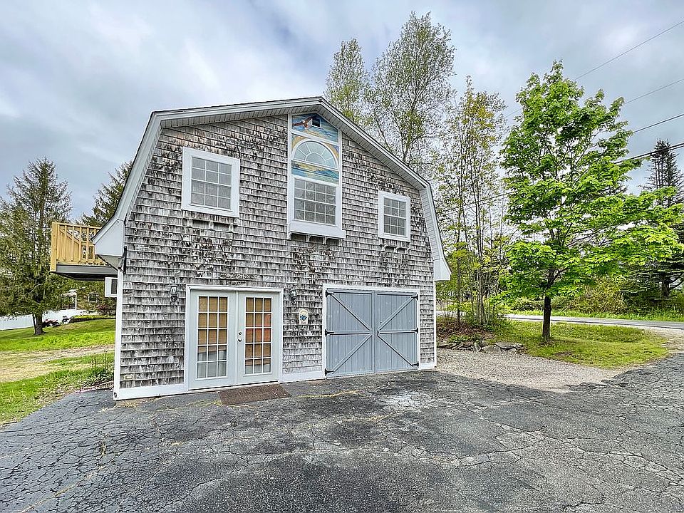 2nd image of 136 Millvale Rd