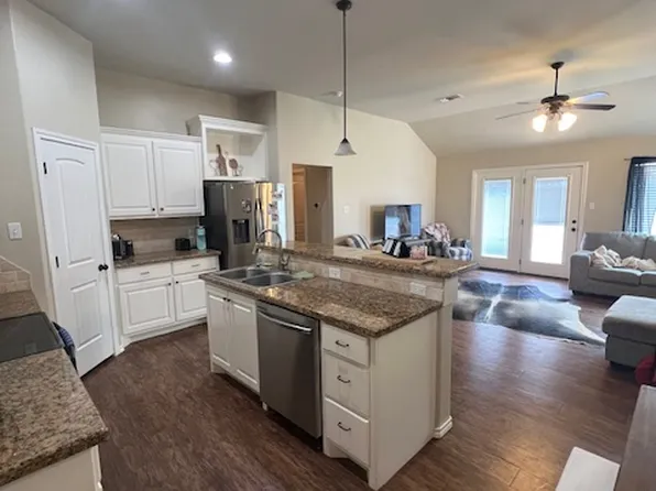 6814 Oakridge Ave APT A, Lubbock, TX 79424