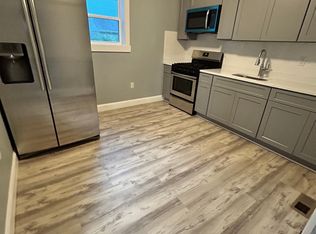 1461 Pleasant St #1, New Bedford, MA 02740