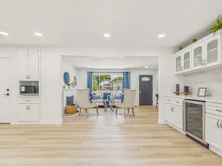7425 Brighton Dr — Photo 43