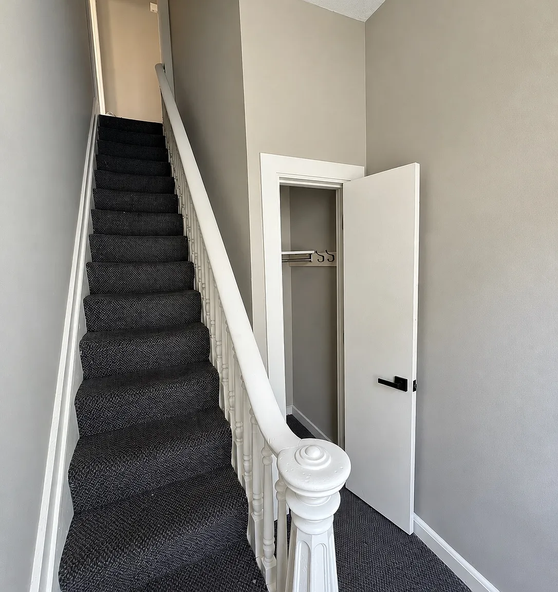 2 bed, 1.5 bath, 1227 sqft, $1,500 — Photo 2