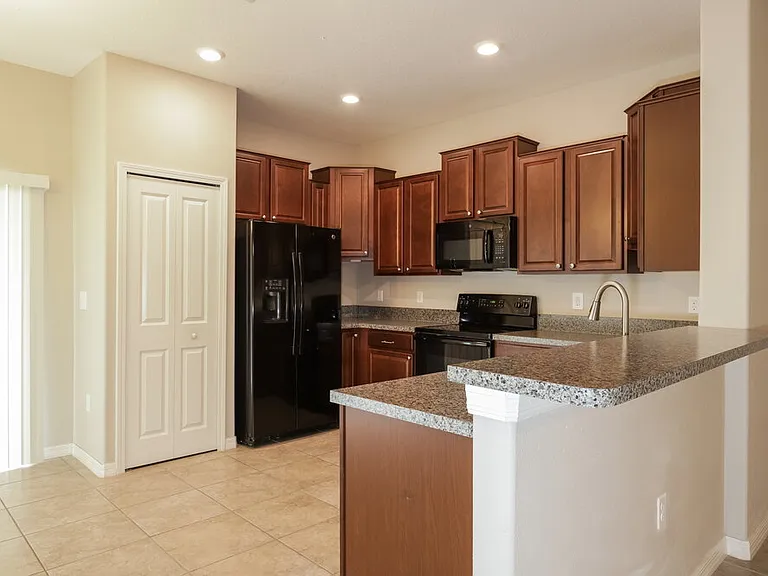 12926 Utopia Gardens Way — Photo 9