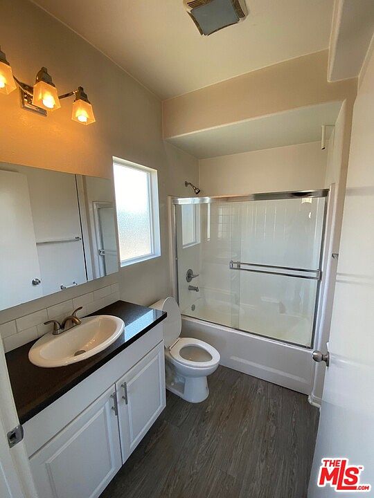 2nd image of 249 Robinson St #104A