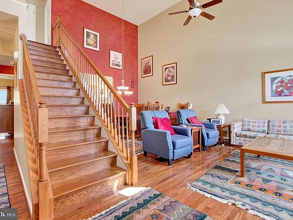 2nd image of 268 Prospect Cir