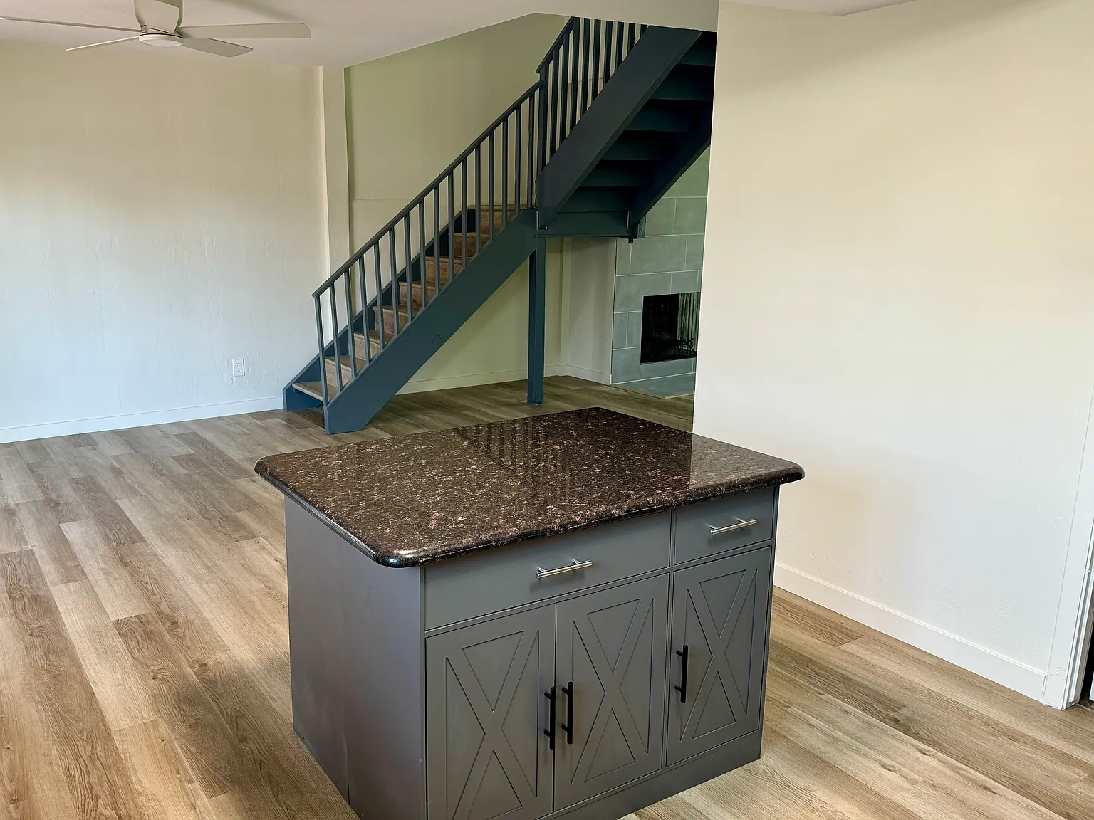 4 bed, 2.5 bath, 1632 sqft, $2,550 — Photo 4