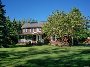 2020 N Creek Rd, Lake View, NY 14085