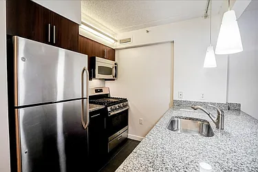 Rented by R New York