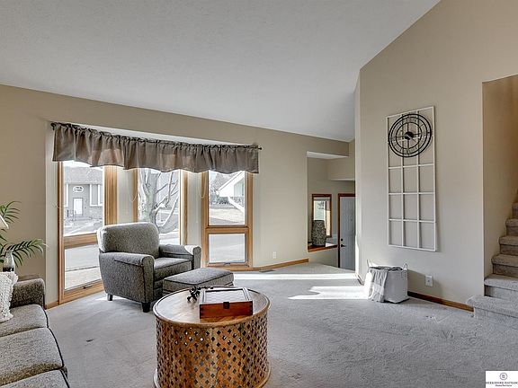 5th image of 2706 Alberta Ave