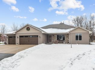 4597 Bellhaven Ln, Oshkosh, WI 54904