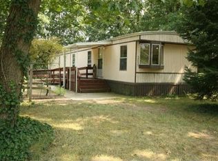 52455 N Point Dr, Mattawan, MI 49071