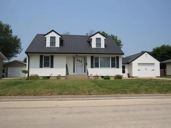 836 Ridgeview Rd, Monticello, IA 52310
